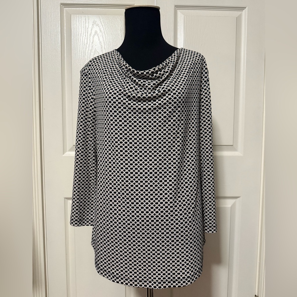 Liz Claiborne Black and White Patterned Women's Top